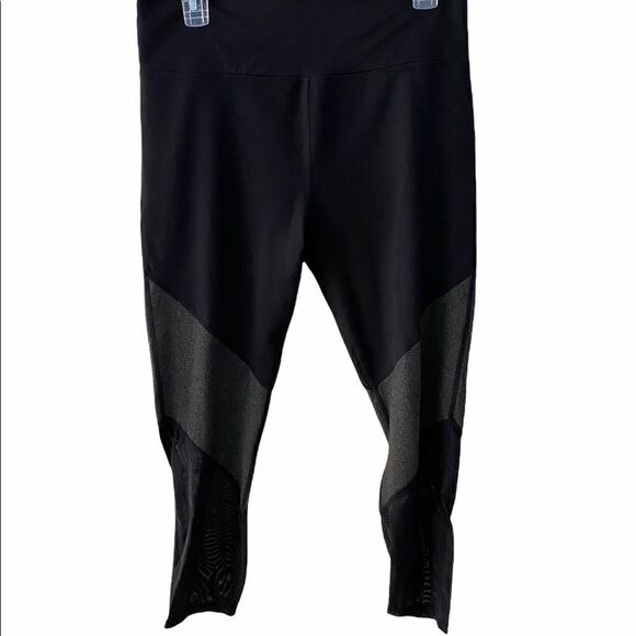 Fabletics Zone High-waisted 7/8  - Picture 1 of 2